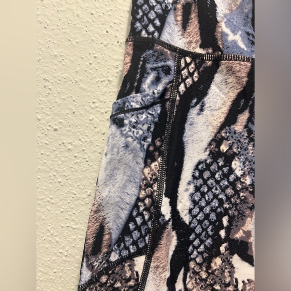 Calvin Klein Snake Print Bike Shorts - Picture 4 of 5